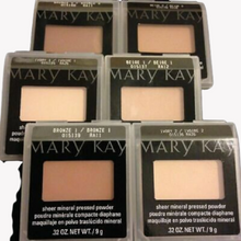 Laden Sie das Bild in den Galerie-Viewer, Mary Kay® Sheer Mineral Pressed Powder, 9g